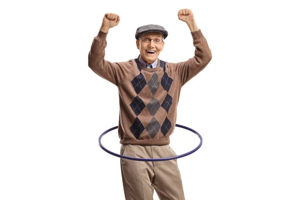 Szczęśliwy Starszy Człowiek Przędzenie Hula Obręcz Izolowane Białym Tle — Zdjęcie stockowe