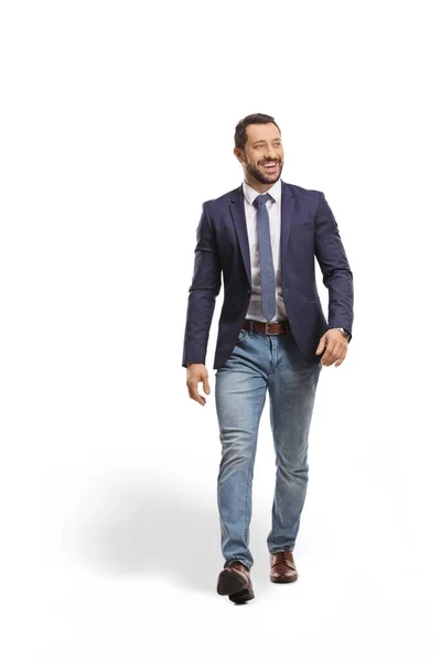 Feliz Hombre Profesional Caminando Sonriendo Aislado Sobre Fondo Blanco —  Fotos de Stock