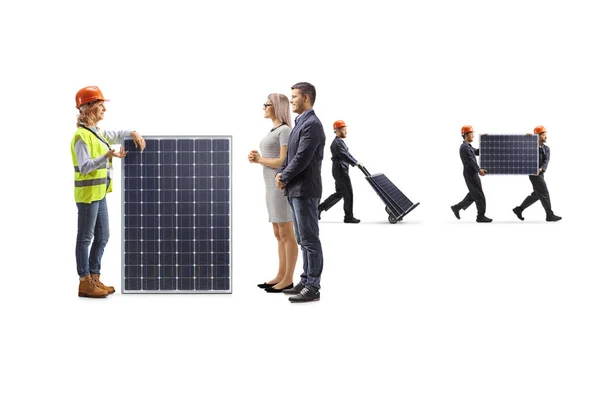 Ingeniera Apoyada Panel Solar Hablando Con Hombre Una Mujer Aislados —  Fotos de Stock