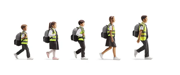 Full Längd Profil Skott Grupp Skolbarn Med Säkerhet Västar Promenader — Stockfoto