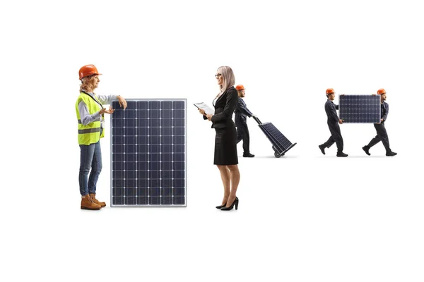 Ingegnere Donna Con Pannello Fotovoltaico Che Parla Con Una Donna — Foto Stock