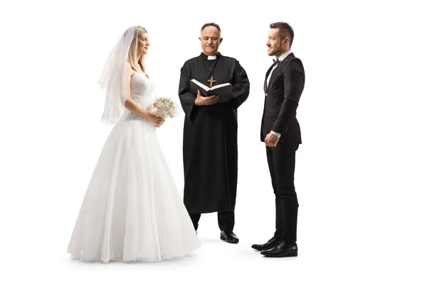 Officiating Priest Declaring Bride Groom Wedded Couple Isolated White Background — Stock Photo, Image