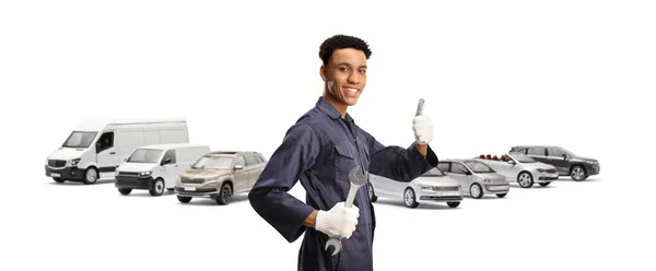 African American Car Mechanic Holding Wrench Gesturing Thumbs Front Vehicles — Stock Photo, Image