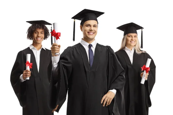 骄傲自满的研究生 拿着证书 在白种人的背景下面带微笑 — 图库照片