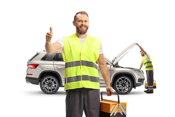 Roadside Assistance Compay Workers Checking Suv Gesturing Thumbs Isolated White — Stock Photo, Image