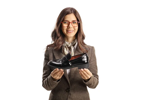 Jonge Vrouw Met Een Zwarte Loafer Schoen Geïsoleerd Witte Achtergrond — Stockfoto