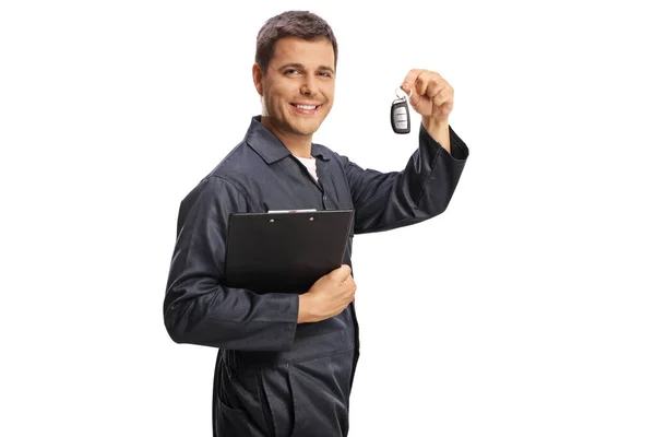 Auto Mechanic Holding Clipboard Car Keys Isolated White Background — Stock Photo, Image