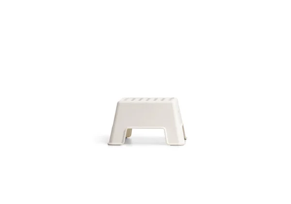 Studio Záběr Malé Bílé Plastové Židle Izolované Bílém Pozadí — Stock fotografie