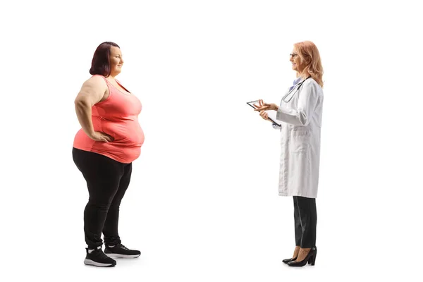 Full Length Profile Shot Doctor Talking Overweight Young Woman Isolated — Stock Photo, Image