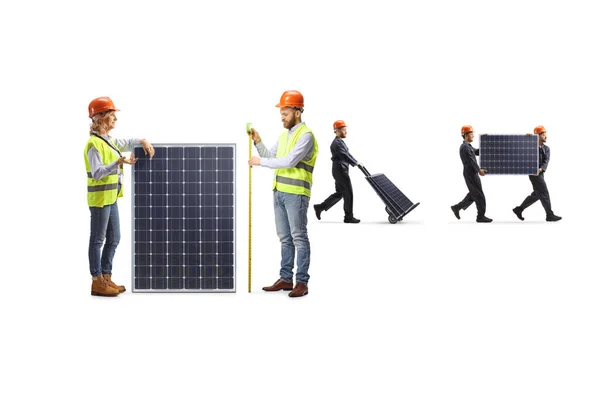 Ingenieros Que Miden Panel Fotovoltaico Trabajadores Que Llevan Paneles Parte —  Fotos de Stock