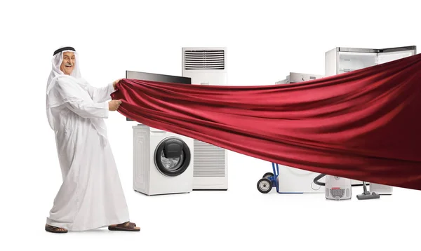 Arab Muž Tradičním Oblečení Tahání Červený Kus Látky Před Elektrické — Stock fotografie