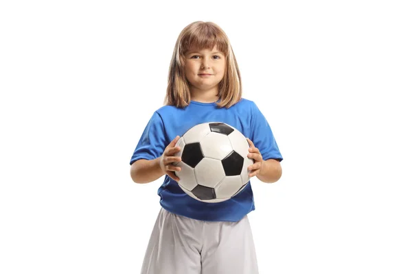 Κορίτσι Ρούχα Ποδοσφαίρου Κρατώντας Μια Μπάλα Απομονωμένη Λευκό Φόντο — Φωτογραφία Αρχείου