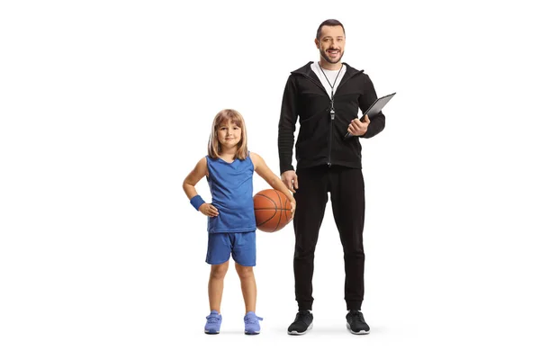 Meisje Met Een Basketbal Staan Met Haar Coach Geïsoleerd Witte — Stockfoto