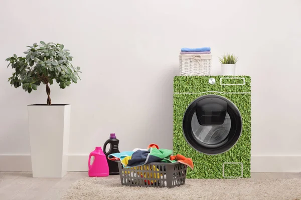 Zelená Energeticky Účinná Pračka Koš Oblečením — Stock fotografie