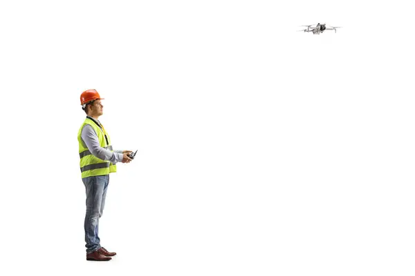 Ingegnere Giubbotto Sicurezza Con Drone Telecomando Isolato Sfondo Bianco — Foto Stock