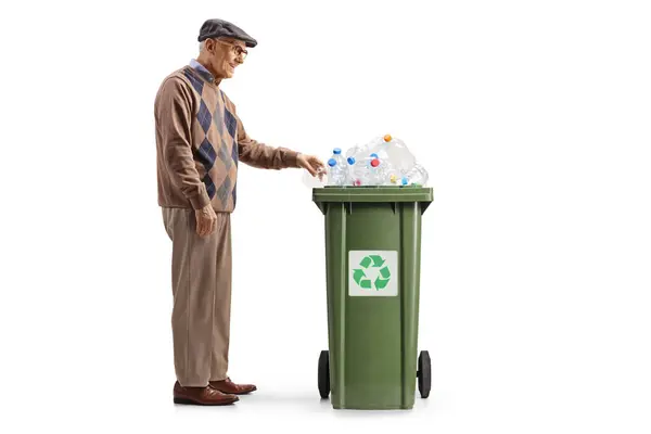 Full Length Profile Shot Senior Man Throwing Plastic Bottle Recycling — Stock Photo, Image