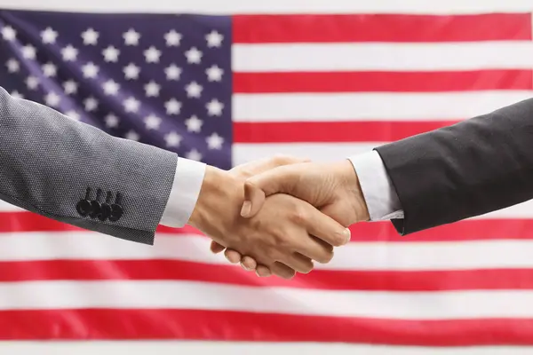 Businessmen Shaking Hands Front Usa Flag — Stock Photo, Image