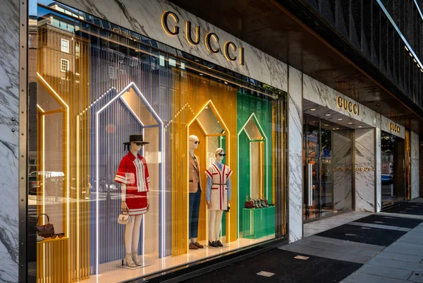 Λονδίνο Ηνωμένο Βασίλειο Κατάστημα Gucci Στην Οδό Sloane Στο Knightsbridge Royalty Free Φωτογραφίες Αρχείου