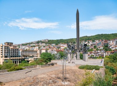 Veliko Tarnovo, Bulgaria - August 2022: View with Monument to the Assen Dynasty one pf the main tourist attraction in Veliko Tarnovo, Bulgaria