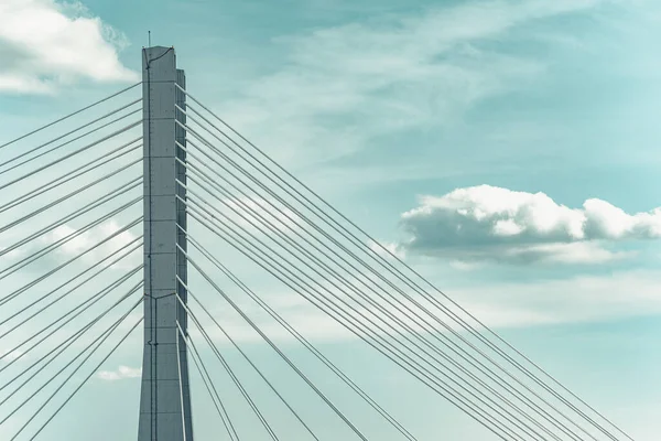 Détail Rapproché Avec Câble Suspendu Pont Suspendu Contre Ciel Bleu — Photo