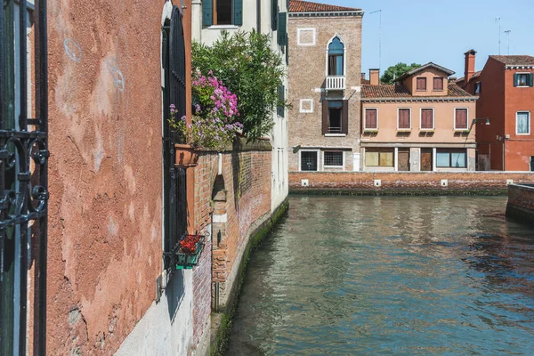 Talya Venedik Teki Ortaçağ Mimari Binasının Ayrıntıları — Stok fotoğraf