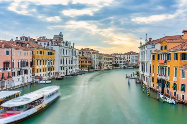 Talya Venedik Gün Batımında Büyük Kanal Ile Uzun Pozlama — Stok fotoğraf