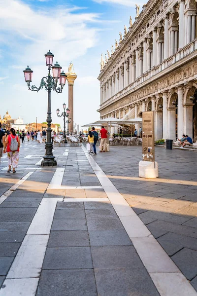 Венеция Италия Мая 2023 Года Многие Туристы Посещают Площадь Сан — стоковое фото