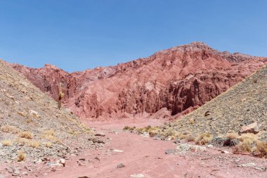 Gökkuşağı vadisi veya vadi arcoiris in sand pedro de atacama, Şili.