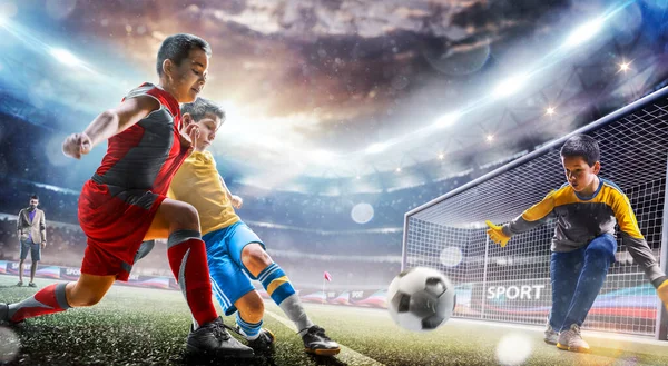 Des Joueurs Football Professionnels Pour Enfants Entraînent Sur Grand Stade Images De Stock Libres De Droits