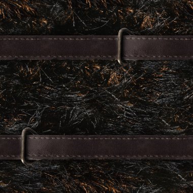 Deri kayışlar ve metal kayışlarla siyah ve kahverengi sentetik kürkün kusursuz 4k fotoğraf dokusu.