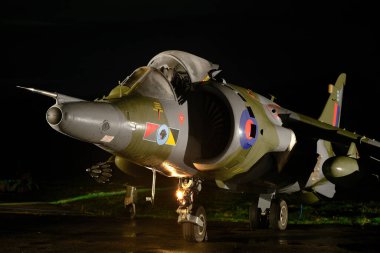 Yorkshire Hava Müzesi. York, İngiltere. Ekim 2022. Hawker Siddeley Harrier bir İngiliz askeri uçağıdır. Harrier serisinin ilk uçak serisidir ve 1960 'larda geliştirilmiştir. Bu bir GR3 Varyantı.