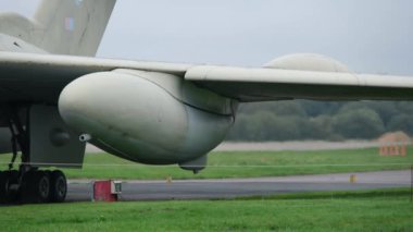 Yorkshire Hava Müzesi. York, Yorkshire, Uk. Uçak motorlarını çalıştırıyorum. Handley Page Victor, Handley Page tarafından geliştirilen ve üretilen İngiliz jet motorlu stratejik bombardıman uçağı..