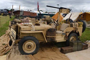 Zafer gösterisi, Leicester, Uk, Eylül 2023. 2. Dünya Savaşı 'nda canlı tarih olayı. Willys MB ve Ford GPW, ikisi de resmi olarak A.B.D. Ordusu Kamyonu, 14ton, 44, Komuta Keşif Birliği, yaygın olarak bilinen adıyla Willys Jeep,