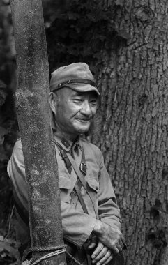 Zafer Şovu. Leicester, İngiltere, Eylül. Yaşayan ikinci dünya savaşı tarihi gösterisi ve hava gösterisi. 2. Dünya Savaşı 'nda görevli iki Japon subay gibi giyinmiş..