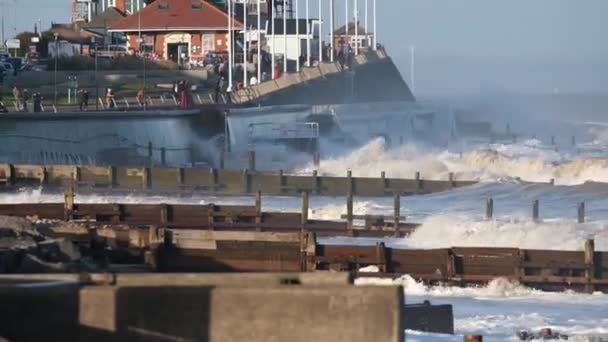 Mar Agreste Hornsea East Yorkshire Marés Altas Ventos Fortes Criando — Vídeo de Stock