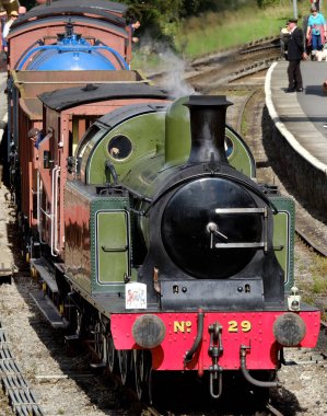Kuzey Yorkshire Mors demiryolu, Goathland, Yorksahire, İngiltere, Ekim 2023. Buharlı lokomotif festivali galası hafta sonu.