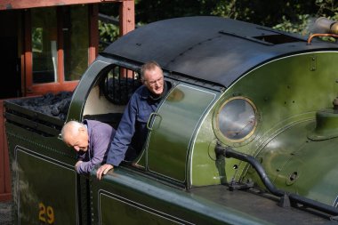 Kuzey Yorkshire Mors demiryolu, Goathland, Yorksahire, İngiltere, Ekim 2023. Buharlı lokomotif festivali galası hafta sonu.