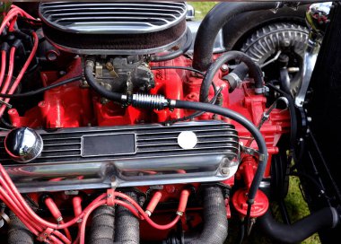 Motorlu taşıtların tamir edildiği bölmenin ayrıntıları.