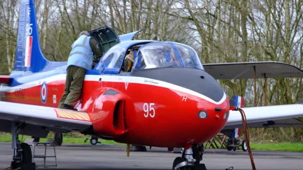 约克郡航空博物馆 2024年3月 英国约克郡埃尔文顿 引擎开动了Bac喷气式教练机 Bac Jet Provost 是一架英国喷气式教练机 于1955年至1993年间在英国皇家空军服役 — 图库视频影像