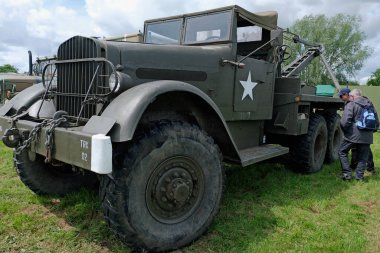 2. Dünya Savaşı Eski Kalite Ağır Kamyon Nakliyesi.