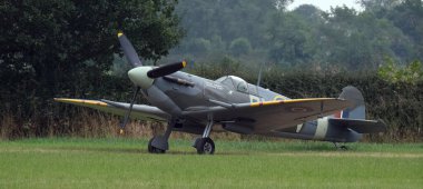 Zafer Şovu, Leicester, İngiltere. Ağustos 2024. Supermarine Spitfire, Kraliyet Hava Kuvvetleri ve diğer müttefik ülkeler tarafından II.. 