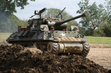 Zafer Şovu, Leicester, İngiltere. Ağustos 2024. M18 Hellcat (resmi adıyla 76 mm Gun Motor Carriage M18 veya M18 GMC), 2..