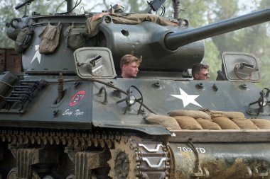 Zafer Şovu, Leicester, İngiltere. Ağustos 2024. M18 Hellcat (resmi adıyla 76 mm Gun Motor Carriage M18 veya M18 GMC), 2..