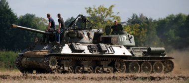 Zafer Şovu, Leicester, İngiltere. Ağustos 2024. M18 Hellcat (resmi adıyla 76 mm Gun Motor Carriage M18 veya M18 GMC), 2..