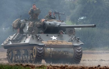 Zafer Şovu, Leicester, İngiltere. Ağustos 2024. M18 Hellcat (resmi adıyla 76 mm Gun Motor Carriage M18 veya M18 GMC), 2..