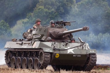 Zafer Şovu, Leicester, İngiltere. Ağustos 2024. M18 Hellcat (resmi adıyla 76 mm Gun Motor Carriage M18 veya M18 GMC), 2..