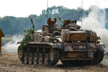 Zafer Şovu, Leicester, İngiltere. Ağustos 2024. Sturmgeschtz III, Almanya 'nın II. En çok üretilen zırhlı savaş aracı ve ikinci en çok üretilen Alman zırhlı savaş aracıydı.. 