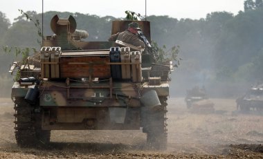 Zafer Şovu, Leicester, İngiltere. Ağustos 2024. Sturmgeschtz III, Almanya 'nın II. En çok üretilen zırhlı savaş aracı ve ikinci en çok üretilen Alman zırhlı savaş aracıydı.. 