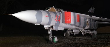 Newark Hava Müzesi, Newark, İngiltere. Mart 2025. Mikoyan-Gurevich MiG-23 NATO rapor adı: Flogger, Sovyetler Birliği 'nde Mikoyan-Gurevich tasarım bürosu tarafından tasarlanan bir değişken geometri savaş uçağıdır..