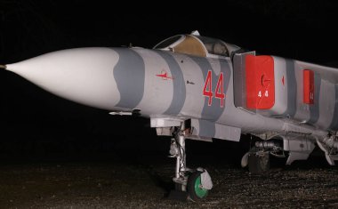 Newark Hava Müzesi, Newark, İngiltere. Mart 2025. Mikoyan-Gurevich MiG-23 NATO rapor adı: Flogger, Sovyetler Birliği 'nde Mikoyan-Gurevich tasarım bürosu tarafından tasarlanan bir değişken geometri savaş uçağıdır..